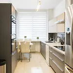 Exclusive With Terrace, View & Jacuzzi דירה