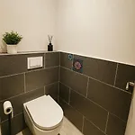 Exclusive With Terrace, View & Jacuzzi פראג